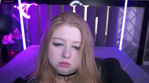 TinkerrBelll online show from April 2026 07:07:01 PM