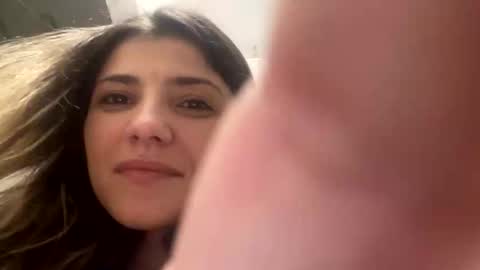 Snapshot of tinna21 chatting on April 2026 01:41:01 PM tinna21 online show from April 2026 01:41:01 PM