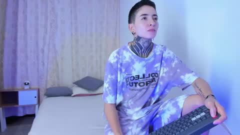 TINNY AND CANDY online show from November 2025 12:16:01 PM