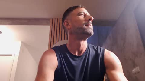 Snapshot of tinoclandestino chatting on January 2025 04:59:01 PM tinoclandestino online show from January 2025 04:59:01 PM