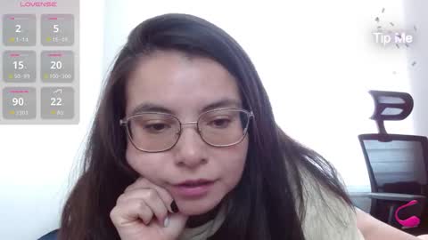 Tiny Caroline online show from January 2026 05:16:01 PM