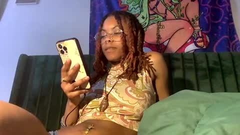 Snapshot of tiny_cupcake2 chatting on February 2025 02:39:01 AM cupcake online show from February 2025 02:39:01 AM