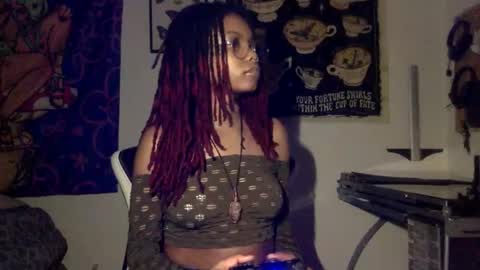 Snapshot of tiny_cupcake2 chatting on February 2026 01:06:02 AM cupcake online show from February 2026 01:06:02 AM