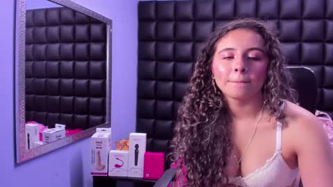 Snapshot of tiny_love_ chatting on October 2025 03:47:02 AM tiny online show from October 2025 03:47:02 AM