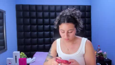 Snapshot of tiny_love_ chatting on February 2026 02:48:01 AM tiny online show from February 2026 02:48:01 AM