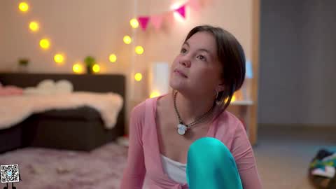 Lyssa     online show from December 2024 01:57:02 PM