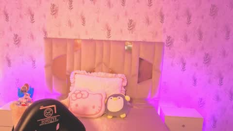 tiny_tay online show from March 2026 11:43:02 AM