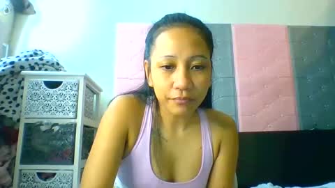 Tinyasian911718 sweetinyasian instagram online show from December 2024 06:27:02 PM