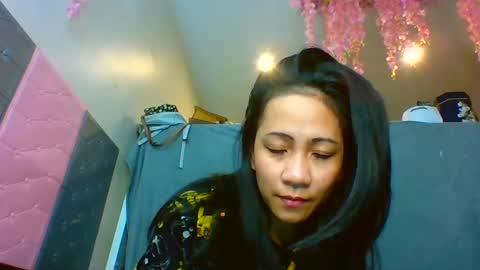 Tinyasian911718 sweetinyasian instagram online show from December 2024 06:18:02 PM