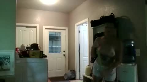 tinyassbossymilf online show from June 2026 02:06:02 PM