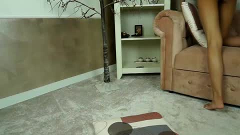 TinyCassi online show from May 2026 04:40:01 AM