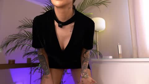 Anissa online show from April 2026 02:40:01 PM