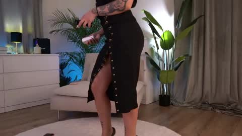Anissa online show from June 2026 02:52:02 PM