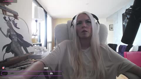 stage Kylie Sinner  brand CLITBAIT online show from April 2026 01:41:01 PM