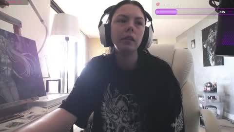Snapshot of tinykylie chatting on July 2026 08:38:02 PM stage Kylie Sinner brand CLITBAIT online show from July 2026 08:38:02 PM