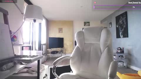 Snapshot of tinykylie chatting on July 2026 10:00:01 PM stage Kylie Sinner brand CLITBAIT online show from July 2026 10:00:01 PM