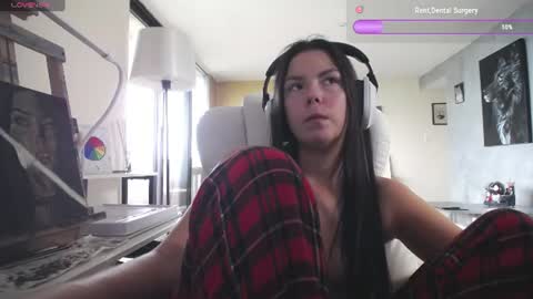 Snapshot of tinykylie chatting on July 2026 10:21:02 AM stage Kylie Sinner brand CLITBAIT online show from July 2026 10:21:02 AM