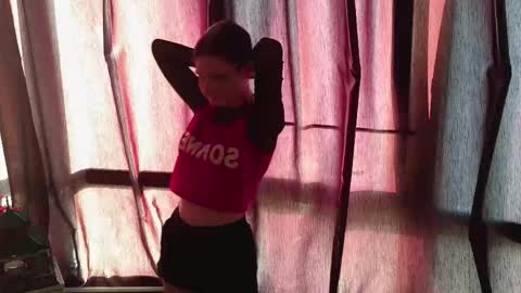 Snapshot of tinyschoenhut chatting on November 2025 07:19:01 AM Julia online show from November 2025 07:19:01 AM