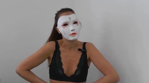 Tinks online show from October 2025 08:44:01 AM