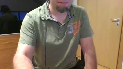 Snapshot of tirolerboy27 chatting on December 2024 12:25:02 PM Tirolerboy27 online show from December 2024 12:25:02 PM