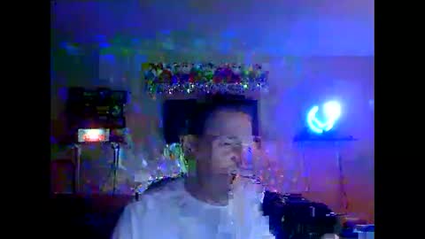 Snapshot of tkthedj chatting on December 2024 01:42:01 AM TK online show from December 2024 01:42:01 AM