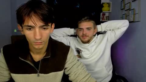 tobi_yours online show from October 2025 07:12:02 PM