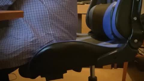 Snapshot of togbear chatting on January 2025 09:51:01 PM Togbear online show from January 2025 09:51:01 PM