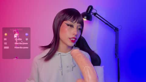 Snapshot of tokyo_blues chatting on December 2024 12:10:02 AM  Halsey  Sofii  online show from December 2024 12:10:02 AM