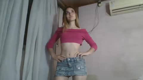 Snapshot of tom316972 chatting on December 2024 12:28:01 AM Flor online show from December 2024 12:28:01 AM