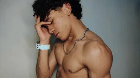 Tom Blue online show from January 2026 01:15:02 PM