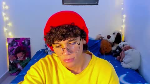 Tom Blue online show from March 2026 03:33:02 AM