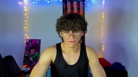 Tom Blue online show from June 2026 05:01:02 PM