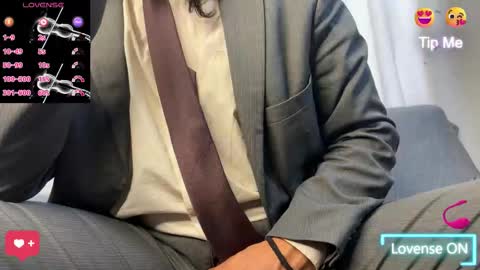 TOM online show from November 2025 01:49:02 PM