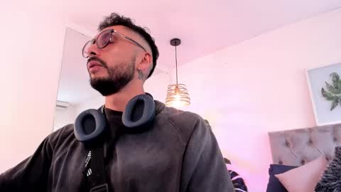 Master of pleasure online show from November 2025 12:05:02 PM