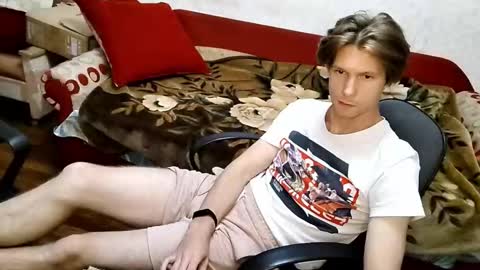 Snapshot of tom_elmo chatting on October 2025 11:02:02 PM Tom Elmo online show from October 2025 11:02:02 PM