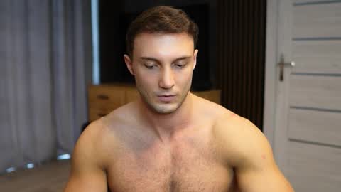 Snapshot of tom_fordd chatting on September 2025 06:02:02 AM Tom online show from September 2025 06:02:02 AM