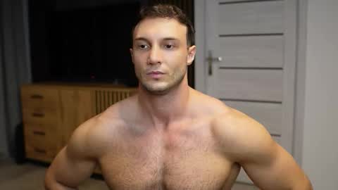 Snapshot of tom_fordd chatting on September 2025 06:19:02 PM Tom online show from September 2025 06:19:02 PM