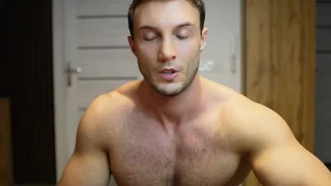 Snapshot of tom_fordd chatting on September 2025 06:41:02 PM Tom online show from September 2025 06:41:02 PM