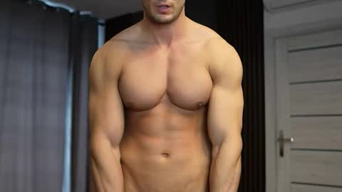 Snapshot of tom_fordd chatting on October 2025 06:21:02 AM Tom online show from October 2025 06:21:02 AM