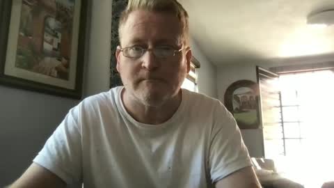 Snapshot of tomascausa chatting on January 2025 07:56:02 PM Hola online show from January 2025 07:56:02 PM