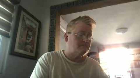 Snapshot of tomascausa chatting on February 2025 04:07:01 PM Hola online show from February 2025 04:07:01 PM