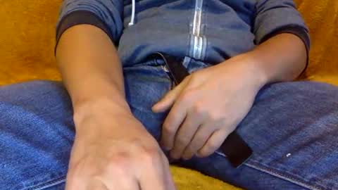 Snapshot of tombi125 chatting on October 2025 04:50:01 PM tombi125 online show from October 2025 04:50:01 PM