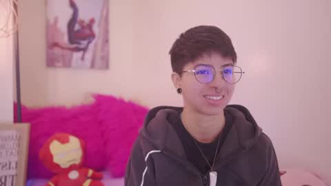 Snapshot of tomboy_tommy chatting on July 2026 12:57:02 PM Tommy online show from July 2026 12:57:02 PM