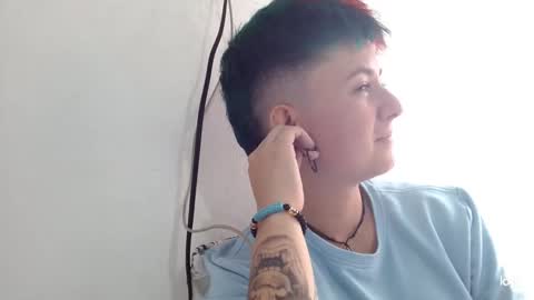 Blue online show from February 2025 07:17:02 PM