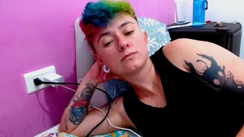 Blue online show from October 2025 01:57:01 AM