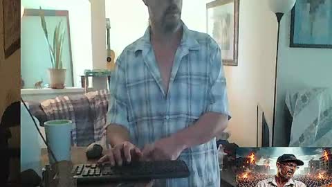 sirmuggsalot online show from May 2026 04:24:02 PM