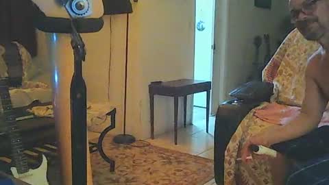 sirmuggsalot online show from July 2026 01:03:01 AM