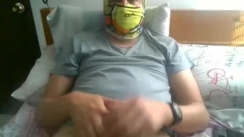 Snapshot of tomfoxxx chatting on September 2025 09:09:02 PM tom online show from September 2025 09:09:02 PM