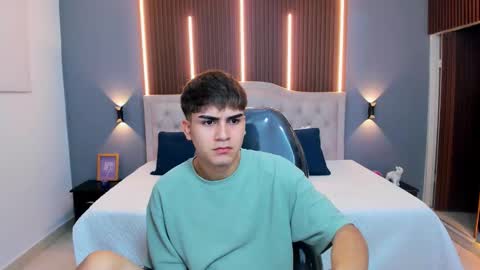 Tommy  online show from December 2025 03:57:01 AM