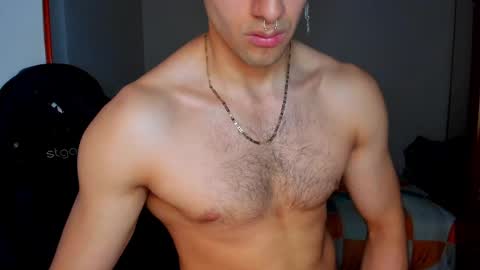 Snapshot of tommy_bred chatting on March 2025 12:29:02 AM Twitter BreddTommy IG tommy bredd online show from March 2025 12:29:02 AM